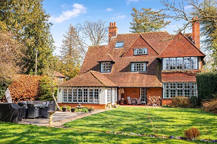 6 Bedroom Detached House For Sale In Morgans Road, Hertford, SG13