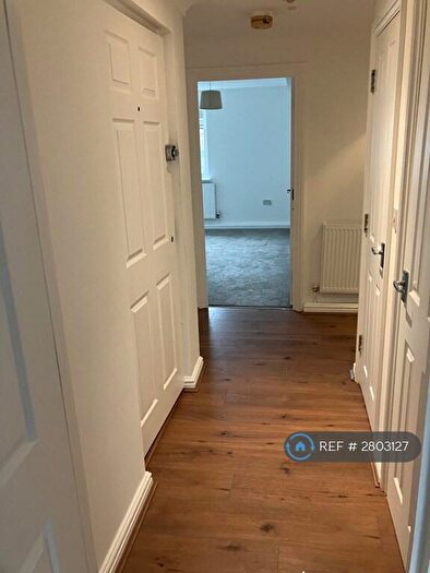 2 Bedroom Flat To Rent In Heron Quay, Bedford, MK40