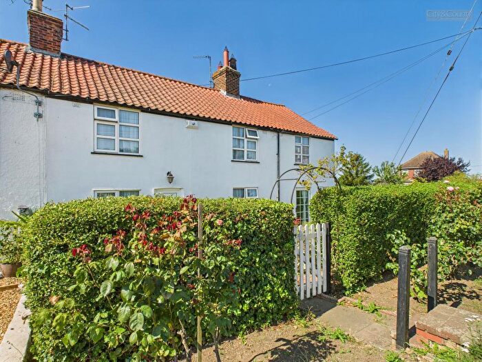 4 Bedroom Cottage For Sale In Nene Terrace Road, Crowland, Peterborough, PE6