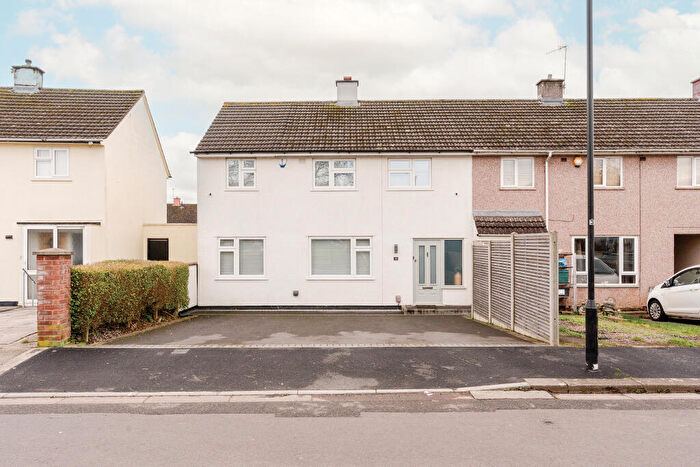 4 Bedroom End Of Terrace House For Sale In Monsdale Drive, Henbury, Bristol, BS10
