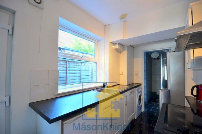 3 Bedroom Terraced House To Rent In Flexible Start Date Westminster Road, Student Property - Selly Oak, Birmingham, B29