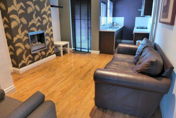 3 Bedroom Terraced House To Rent In Cranmer Street, Leicester, LE3