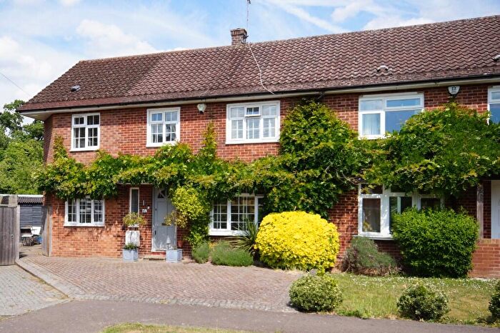 4 Bedroom Semi-Detached House For Sale In Winston Drive, Cobham, Surrey, KT11