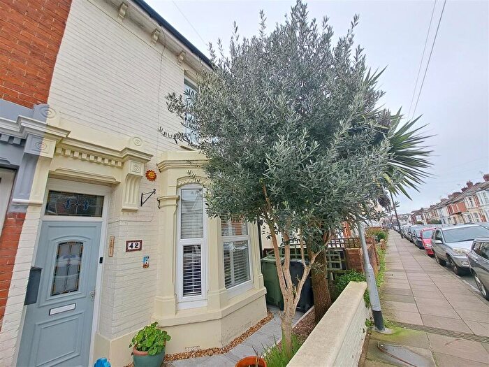 3 Bedroom Terraced House For Sale In Montague Road, Portsmouth, PO2