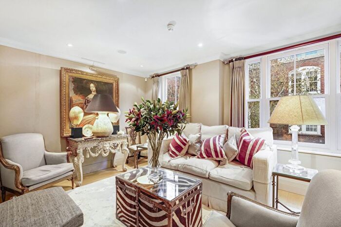 4 Bedroom Terraced House To Rent In Grove Cottages, Chelsea Manor Street, SW3