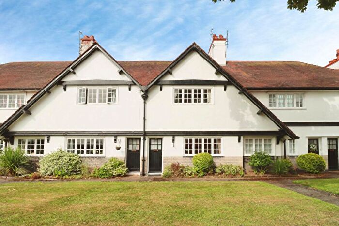 2 Bedroom Cottage For Sale In Central Road, Port Sunlight, CH62