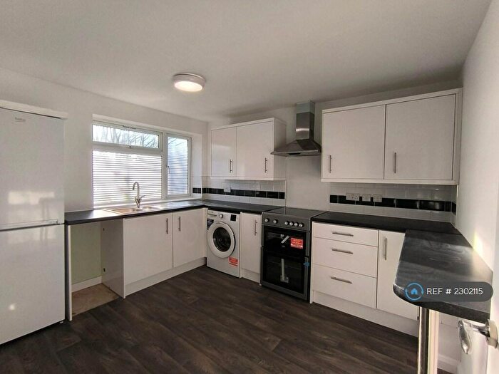 2 Bedroom Maisonette To Rent In Parr Crescent, Hemel Hempstead, HP2