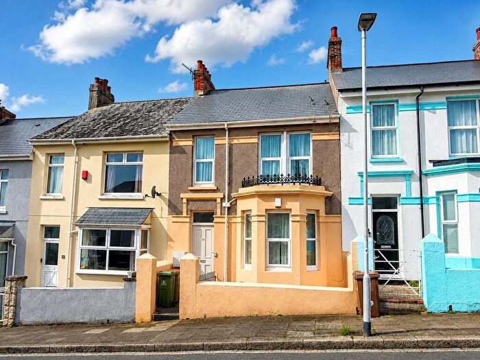 2 Bedroom Flat For Sale In Jephson Road, St Judes, Plymouth. A Lovely Bedroomed First Floor Flat With A Balcony / Terrace And Parking Space, PL4