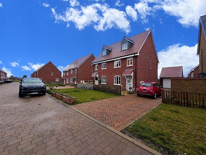 3 Bedroom Property To Rent In Woodward Gardens, Sawbridgeworth, CM21