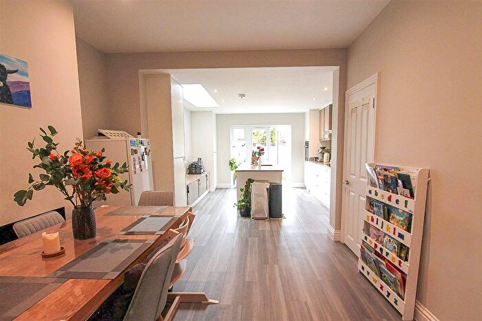 3 Bedroom Property For Sale In Brandon Road, Sutton, SM1