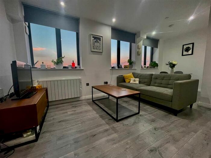 1 Bedroom Flat To Rent In Knights House, 4 Parade, Sutton Coldfield B72