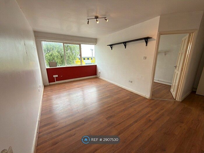 1 Bedroom Flat To Rent In Dallow Road, Luton, LU1