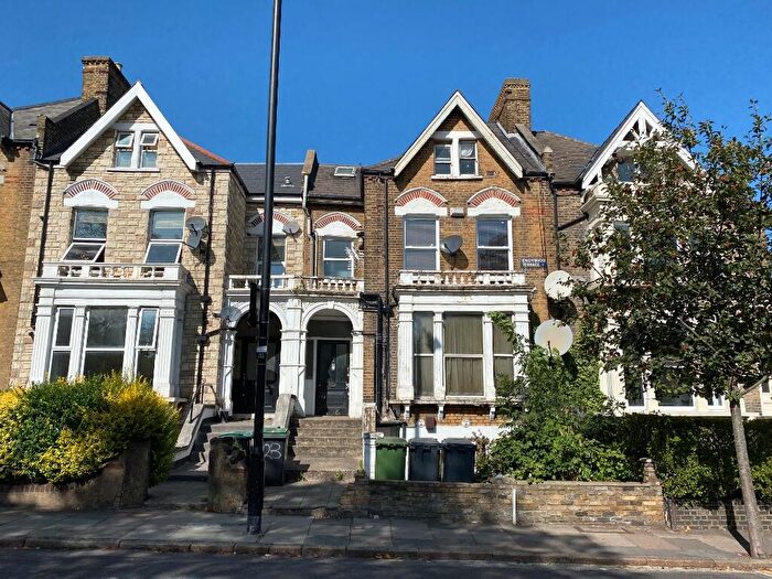 Studio For Sale In Endymion Road, London, N4