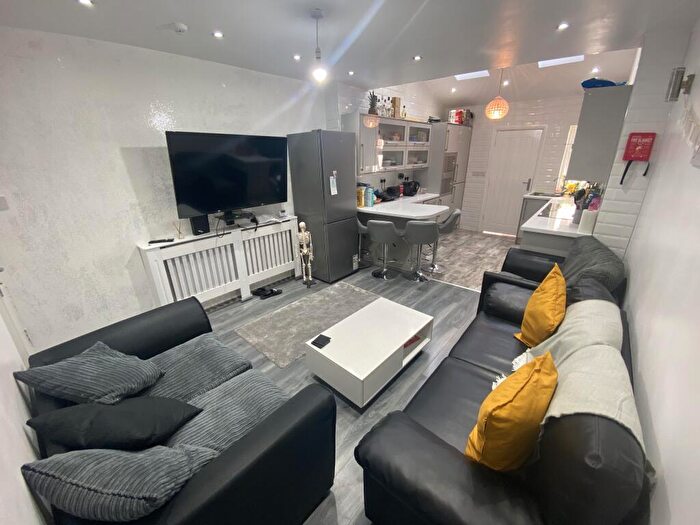 5 Bedroom House To Rent In Daisy Road, Edgbaston, West Midlands, B16