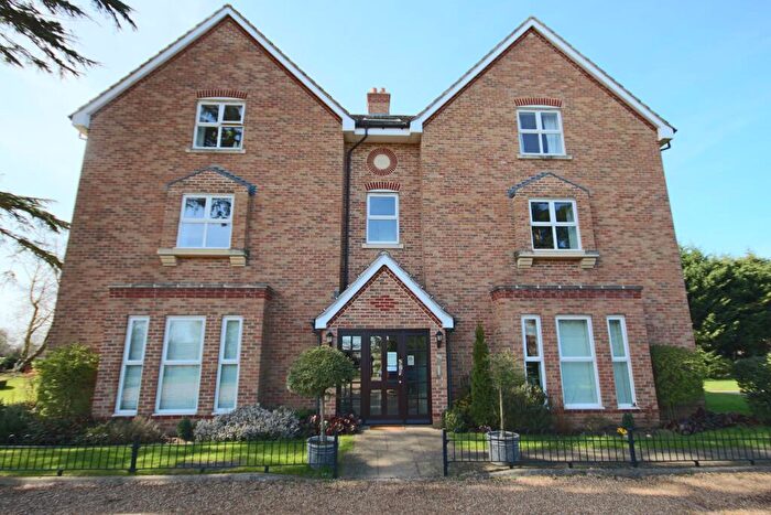 2 Bedroom Apartment To Rent In Ascot Road Holyport Maidenhead, SL6