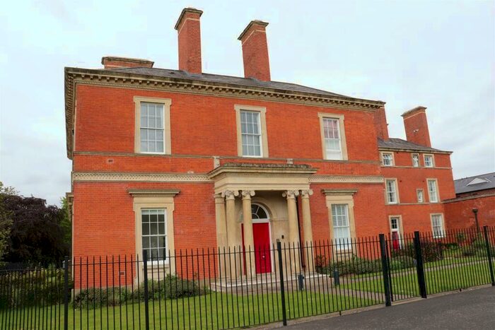 2 Bedroom Apartment For Sale In Hill Lane, Great Barr, B43