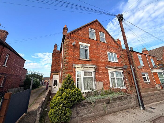 5 Bedroom Semi-Detached House For Sale In Church Street, Gainsborough, DN21
