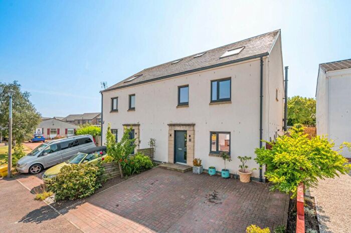 5 Bedroom Semi-Detached House For Sale In Ravenscroft Gardens, Edinburgh, EH17