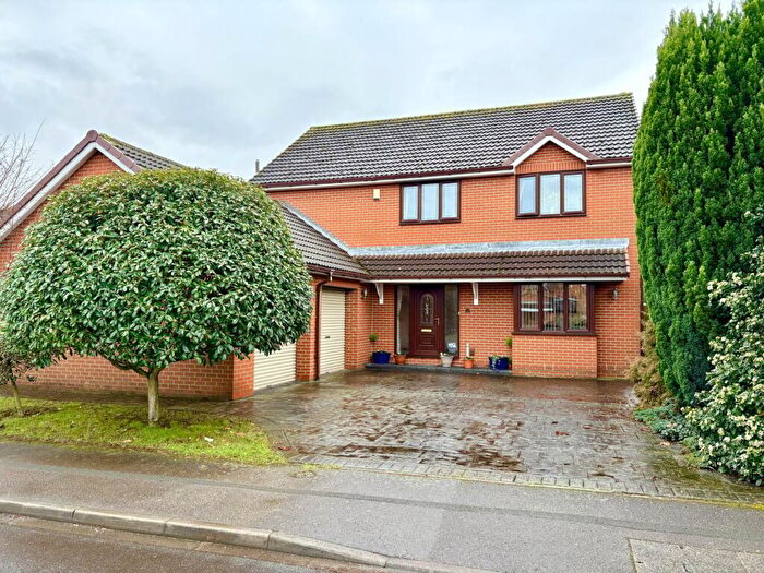 4 Bedroom Detached House For Sale In Parklands Close, Rossington, Doncaster, DN11