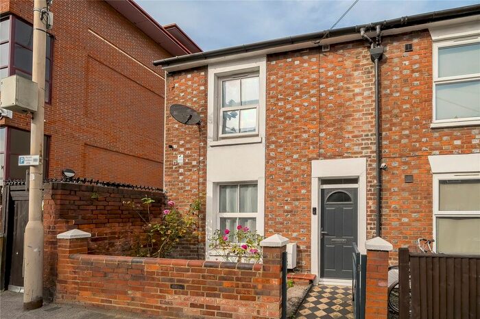 3 Bedroom End Of Terrace House To Rent In Stanshawe Road, Reading, Berkshire, RG1