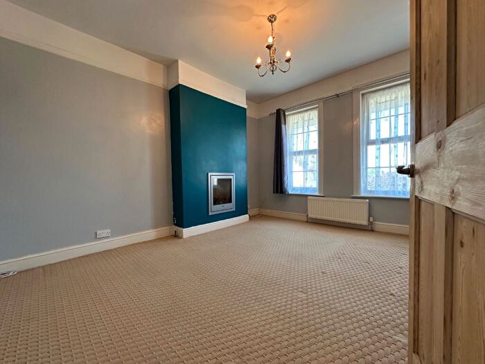 2 Bedroom Apartment For Sale In Kingsfield Road, Herne Bay, Kent, CT6