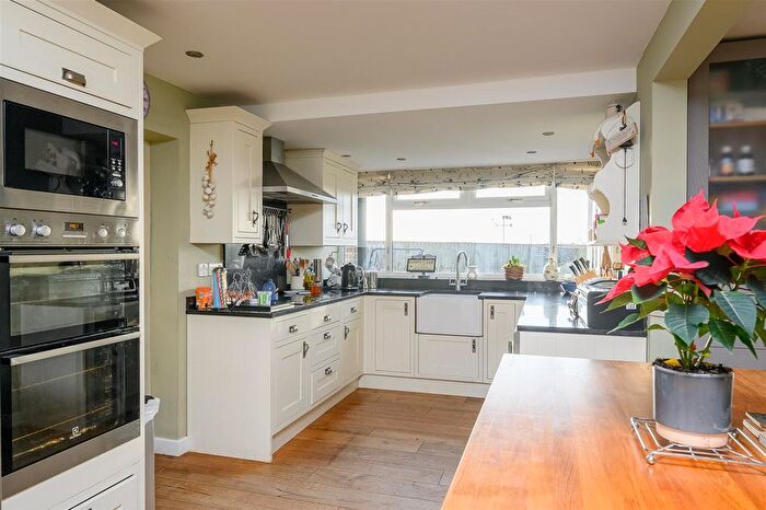 5 Bedroom Detached House For Sale In Beagle Croft, Stamford Bridge, York, YO41 - Photo 4