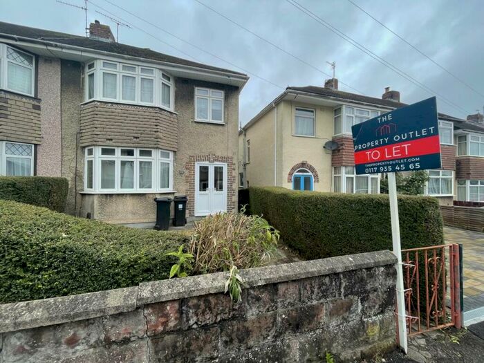 4 Bedroom Terraced House To Rent In Mortimer Road, Filton, Bristol, BS34