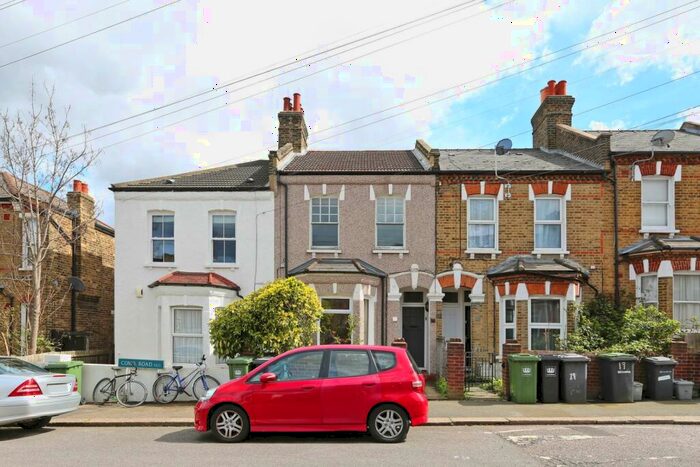 2 Bedroom Maisonette To Rent In Como Road, London, SE23