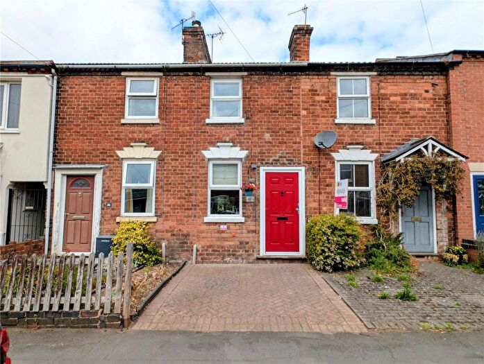2 Bedroom Terraced House For Sale In Farfield, Kidderminster, Worcestershire, DY10