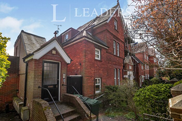 1 Bedroom Flat To Rent In Arundel Road, BN21