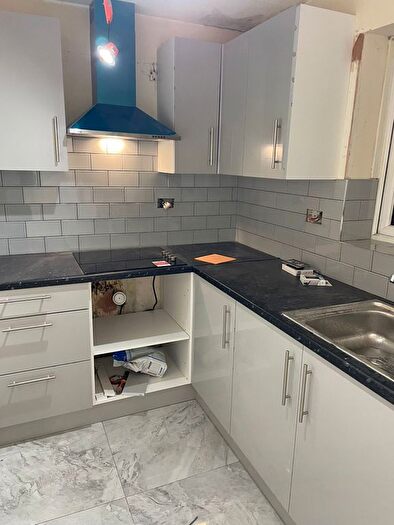 2 Bedroom Flat To Rent In Gurney Close, Barking, IG11