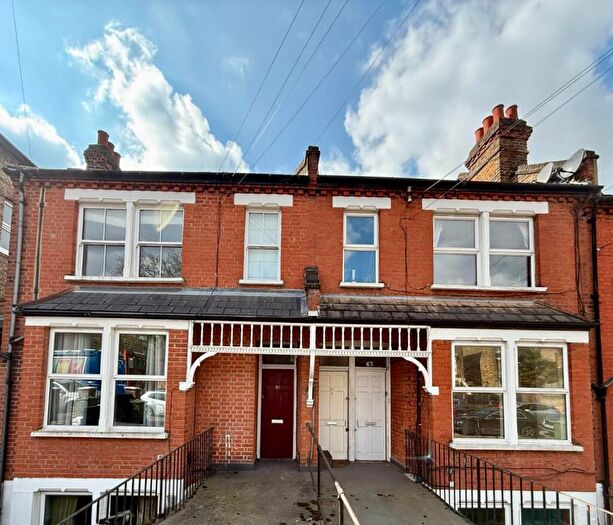 2 Bedroom Apartment To Rent In Auckland Hill, West Norwood, London, SE27