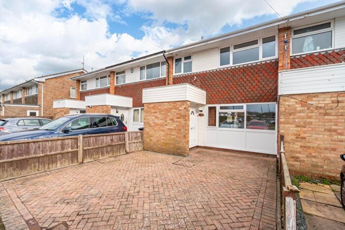 3 Bedroom Terraced House For Sale In Holland Close, Stroud Green, Bognor Regis, PO21