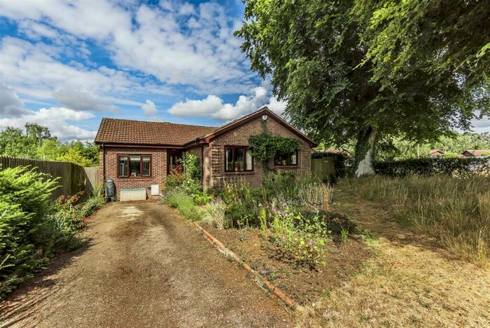 3 Bedroom Bungalow For Sale In Greystones, Bromham, SN15