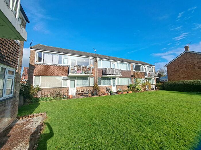 1 Bedroom Flat For Sale In Ballard Court, Gosport, PO12
