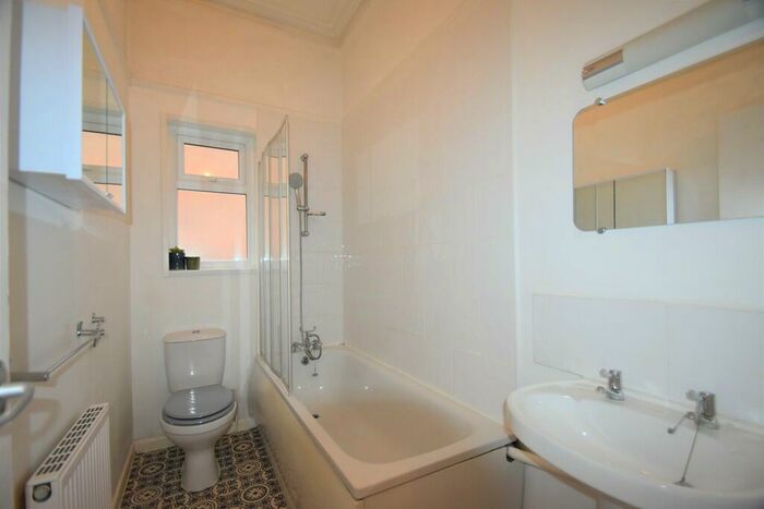 1 Bedroom Flat To Rent In Elm Grove, Southsea, PO5