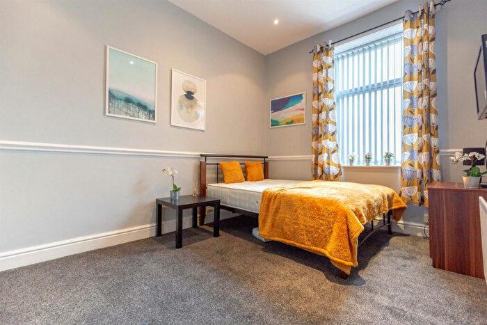 Studio To Rent In £pcm - Westgate Road, Newcastle Upon Tyne, NE4