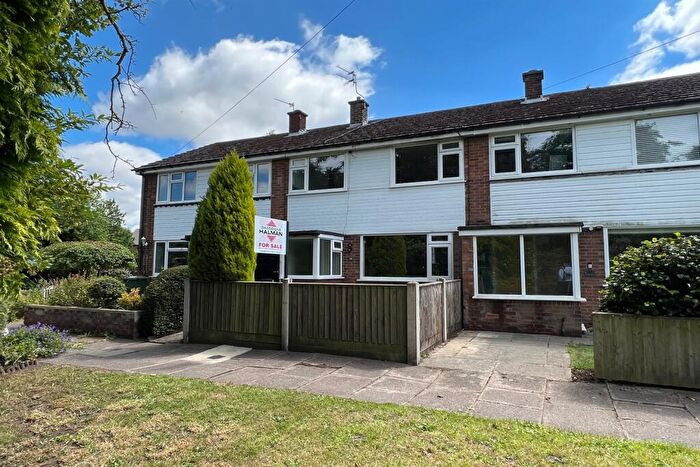 3 Bedroom Mews For Sale In Cumber Drive, Wilmslow, SK9