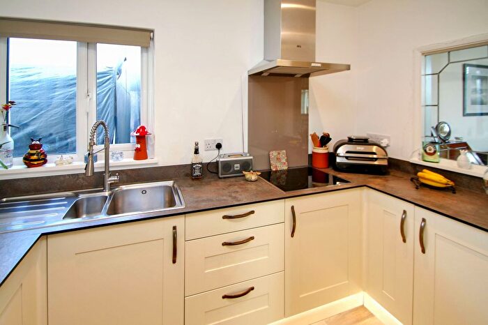 1 Bedroom Flat For Sale In Hilltop Drive, Highfields Hilltop Drive, TN31
