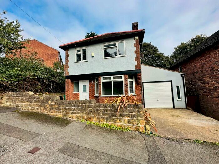 3 Bedroom House To Rent In Alma Road, Nottingham, NG3