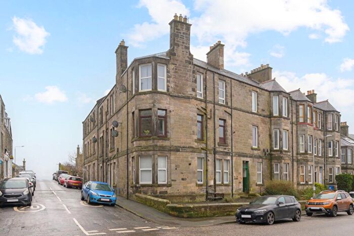 1 Bedroom Flat For Sale In Victoria Terrace, Dunfermline, KY12
