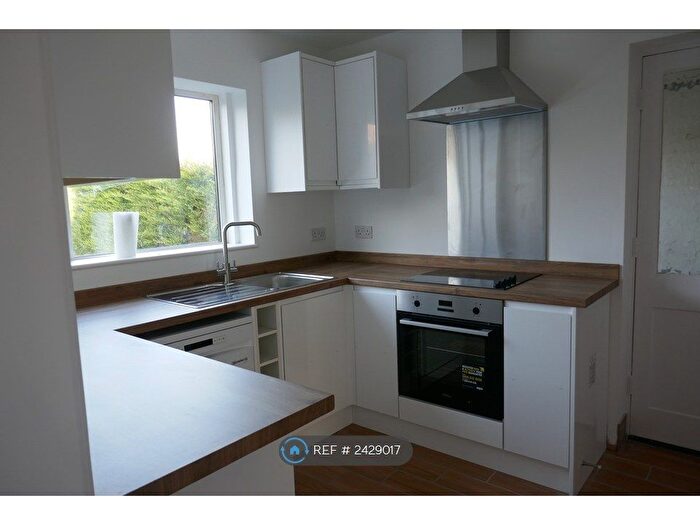 3 Bedroom Semi-Detached House To Rent In Boxted Road, Hemel Hempstead, HP1