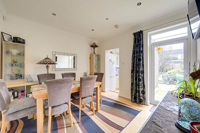 3 Bedroom Terraced House For Sale In Glenfarg Road, Catford, London, SE6