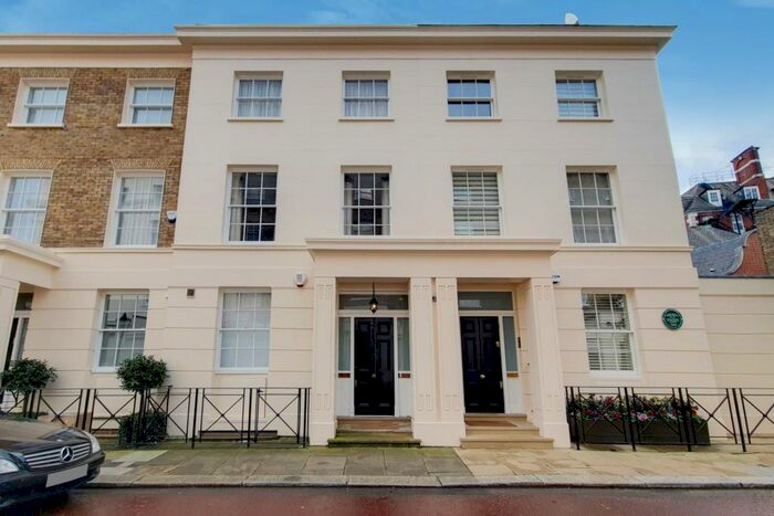 4 Bedroom Terraced House To Rent In York Terrace East, Marylebone, NW1