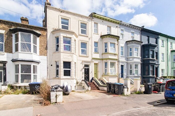 2 Bedroom Flat To Rent In Godwin Road, Cliftonville, Margate, Kent, CT9
