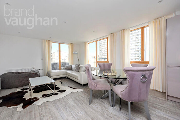 2 Bedroom Flat For Sale In Dorset Gardens, Brighton, East Sussex, BN2