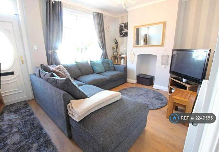 2 Bedroom Terraced House To Rent In Main Street, Failsworth, Manchester, M35
