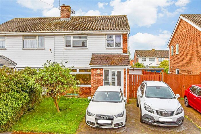 3 Bedroom Semi Detached House For Sale In Willow Crescent, Five Oak Green, Tonbridge, Kent, TN12