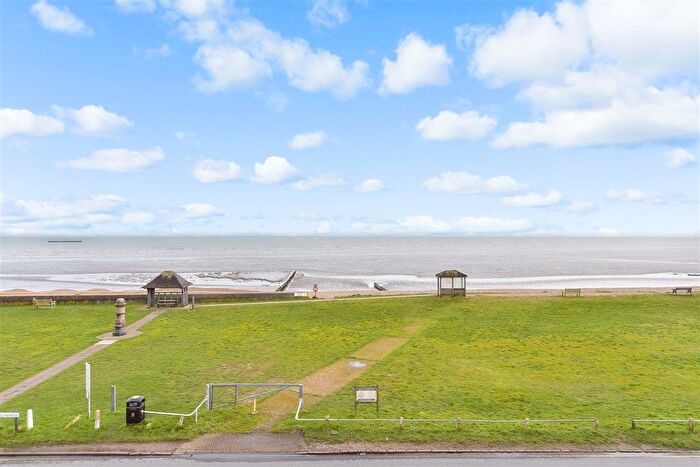 2 Bedroom Flat For Sale In Grand Parade, Littlestone, New Romney, Kent, TN28