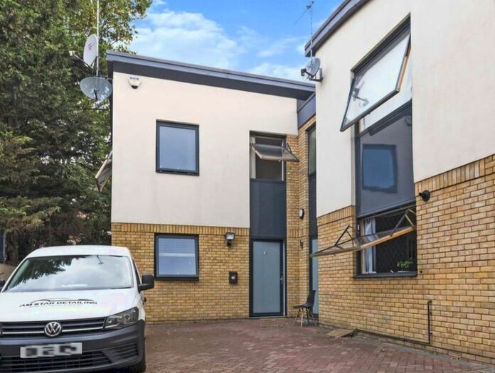 2 Bedroom Semi-Detached House To Rent In Blackheath, London, SE3